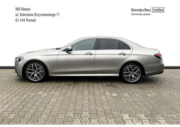 Mercedes-Benz Klasa E cena 207900 przebieg: 58500, rok produkcji 2020 z Darłowo małe 407